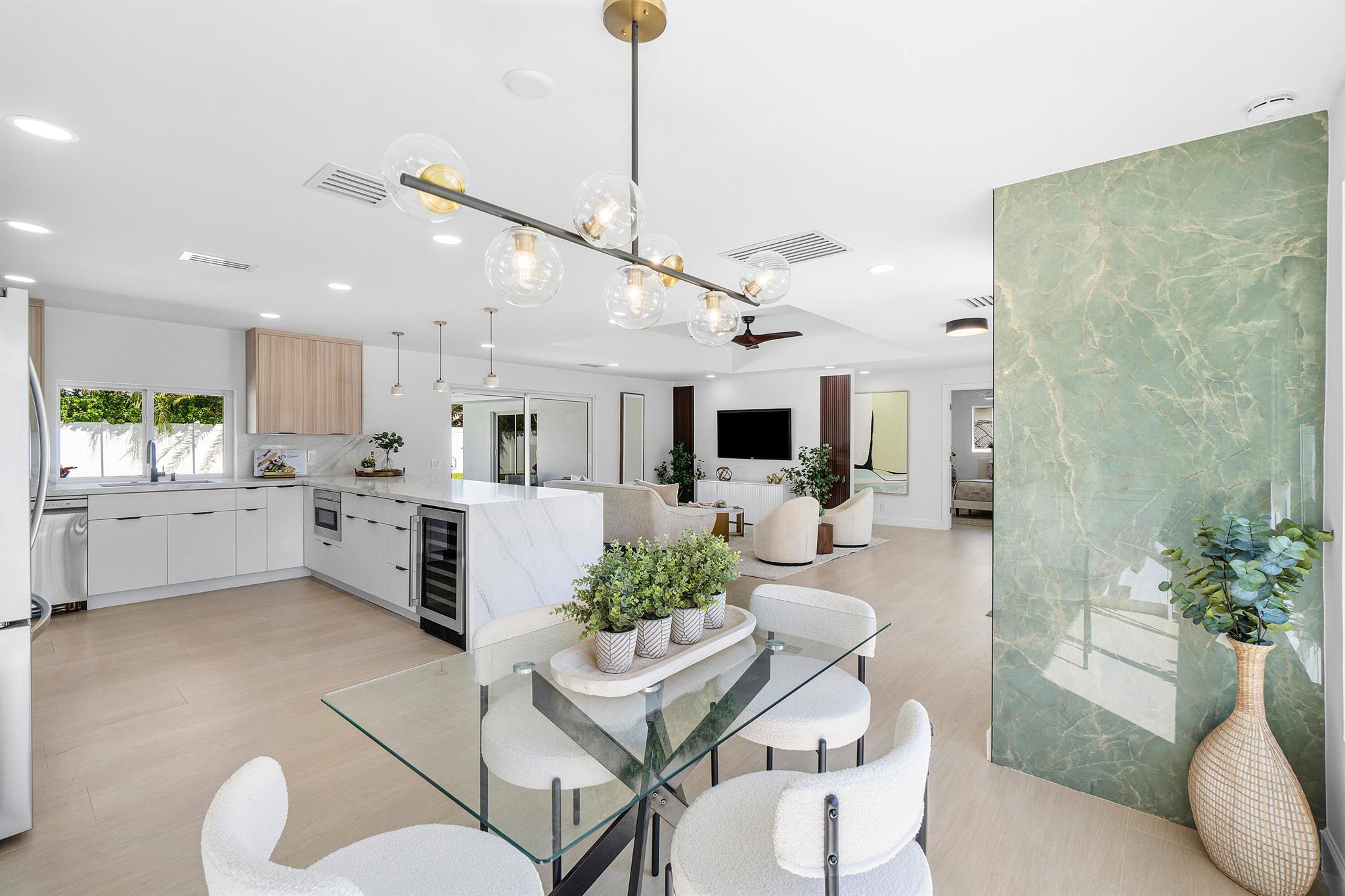 FOREST HILLS - Residential