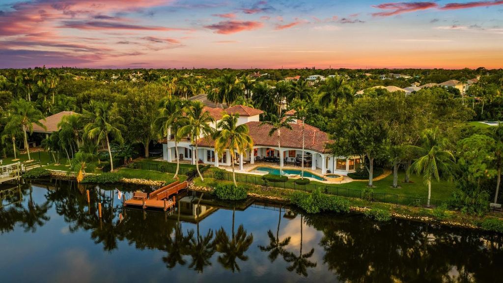 Photo of 18669 SE Palm Island Lane, Jupiter, FL 33458 (MLS # R11117349)