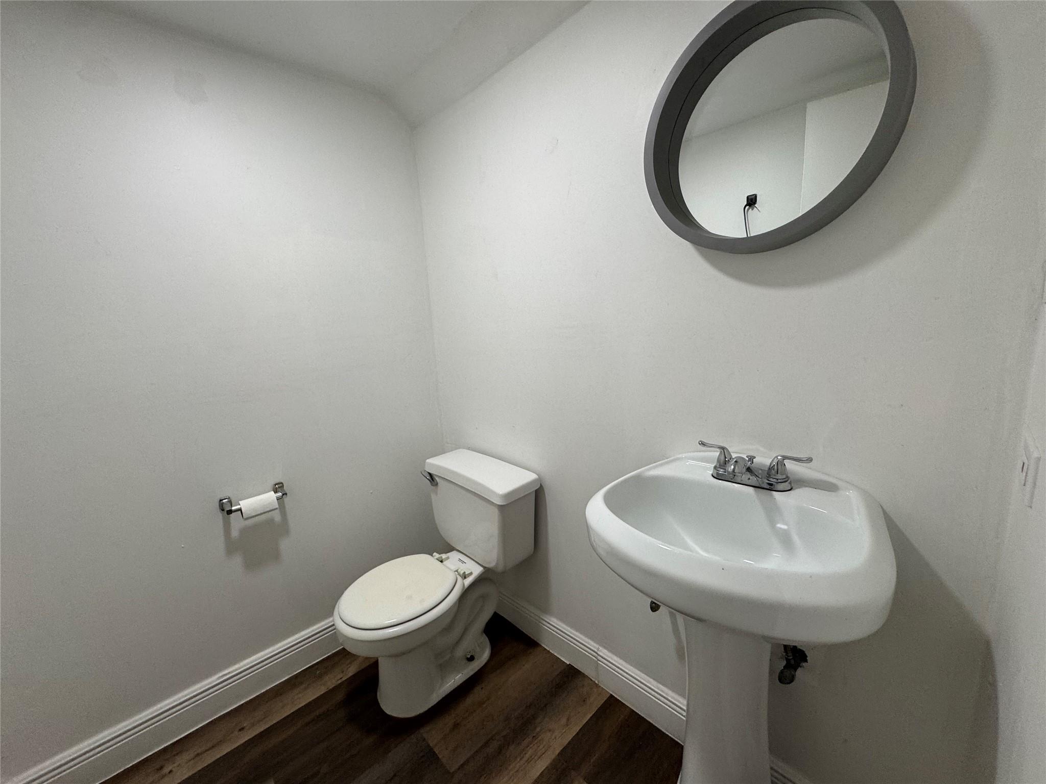 SHAKER VILLAGE PHASE 1 - Residential Lease