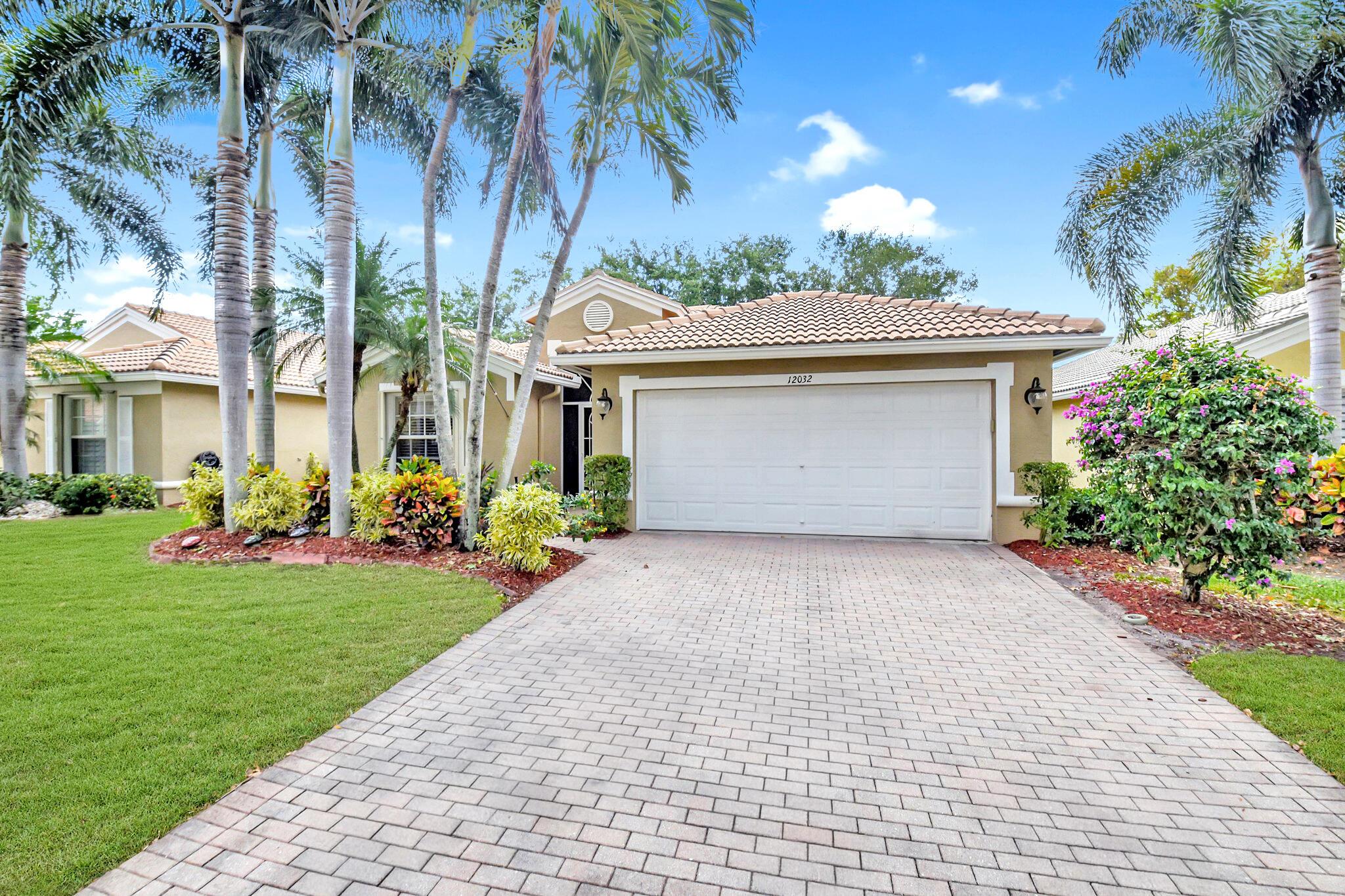 Properties 12032 Vita Way