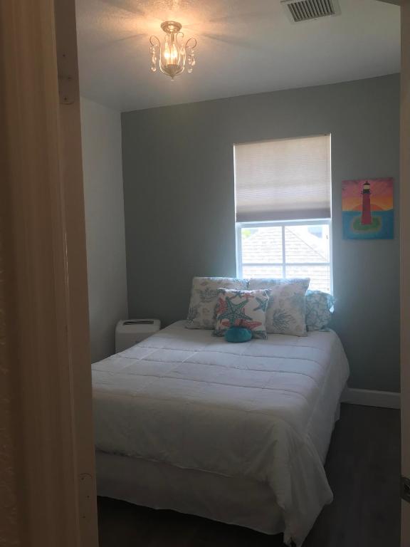 SANDPIPER COVE AT BOTANICA CONDO - Residential Lease