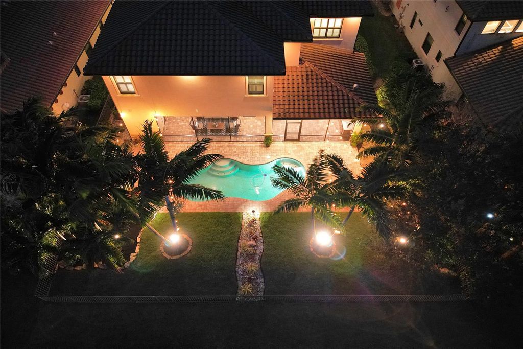 Photo of 11525 NW 81 Place, Parkland, FL 33076 (MLS # F10488065)