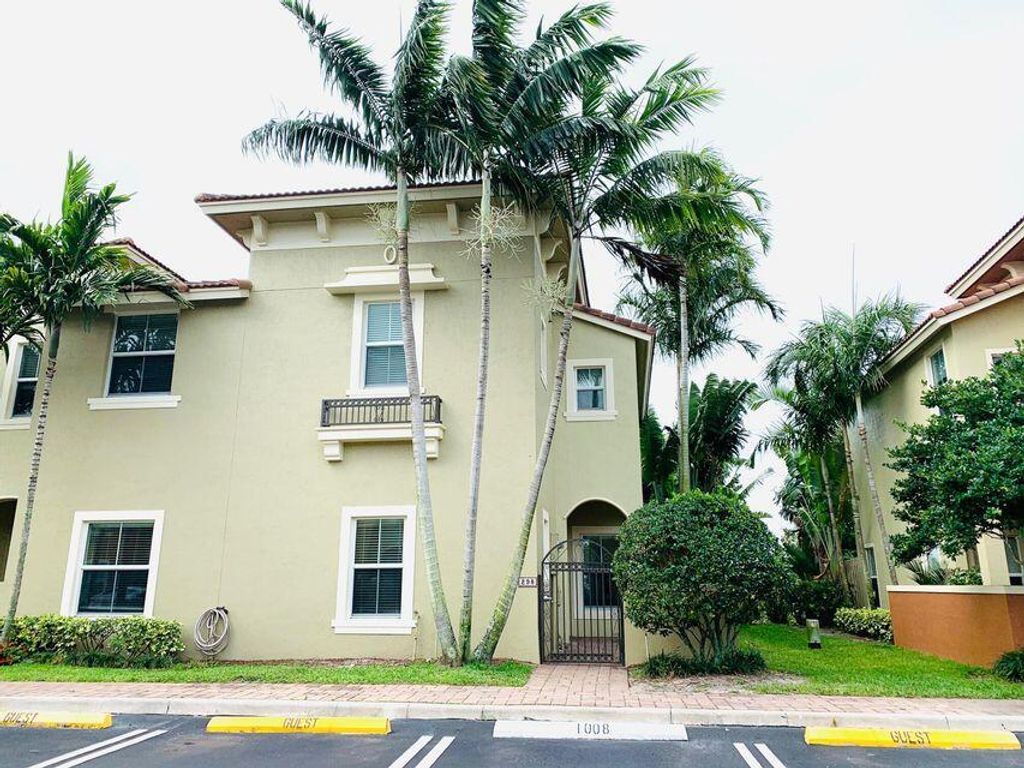 Photo of 298 Lake Monterey Circle, Boynton Beach, FL 33426 (MLS # R11142054)