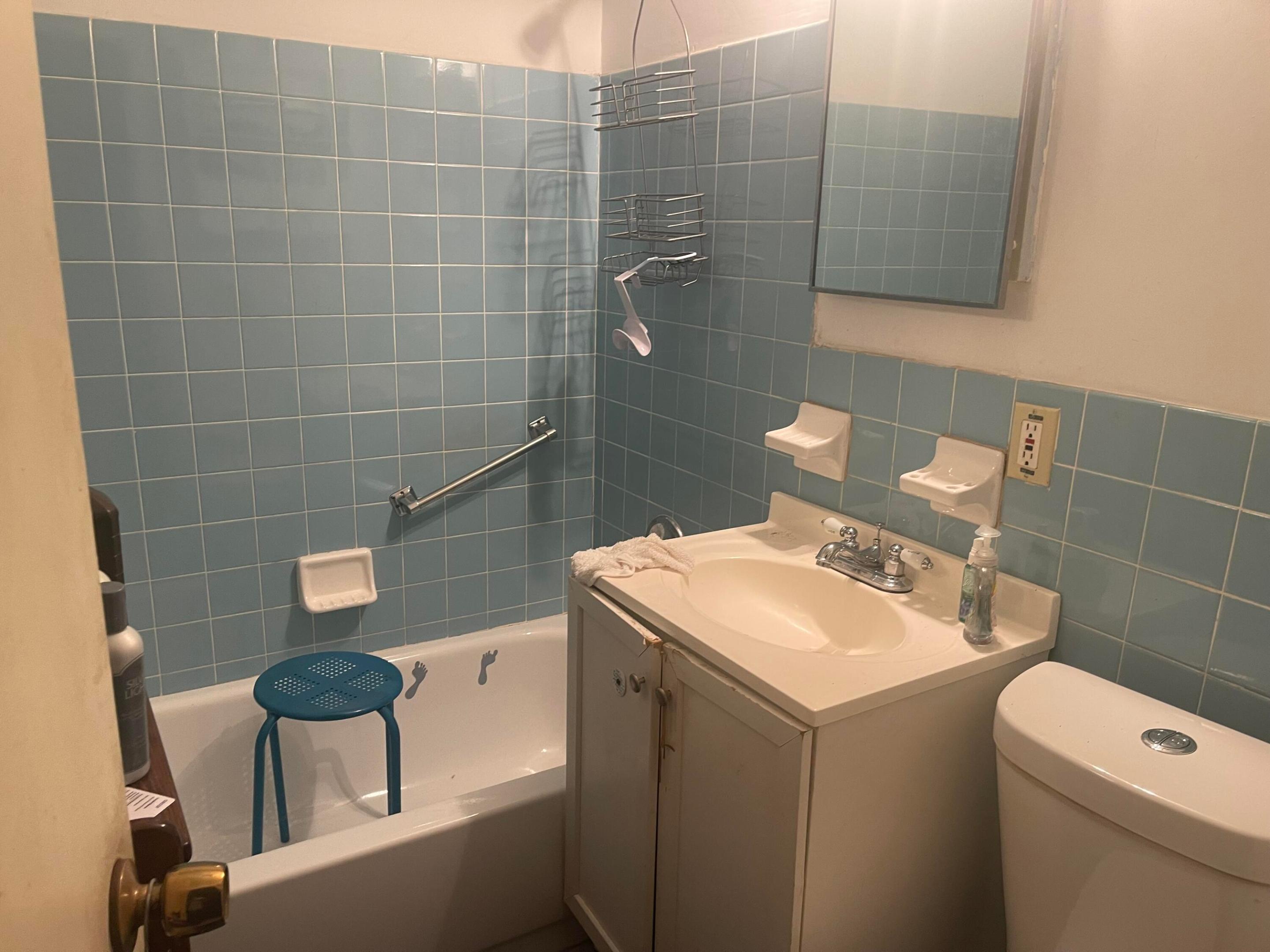 ROSEMONT GARDENS UNIT A - Residential