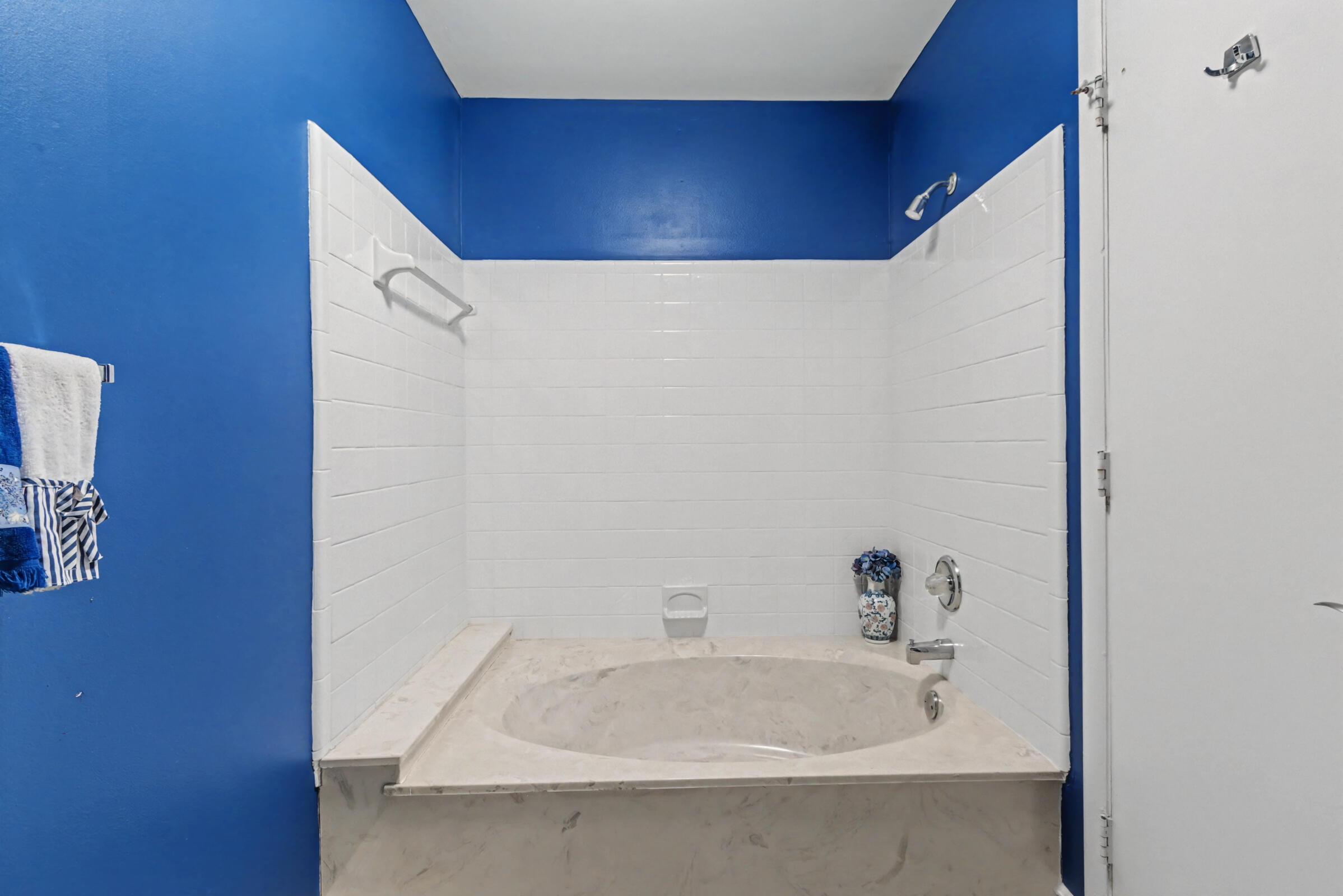 VILLAS AT BONAVENTURE IN TR 37 S - Residential