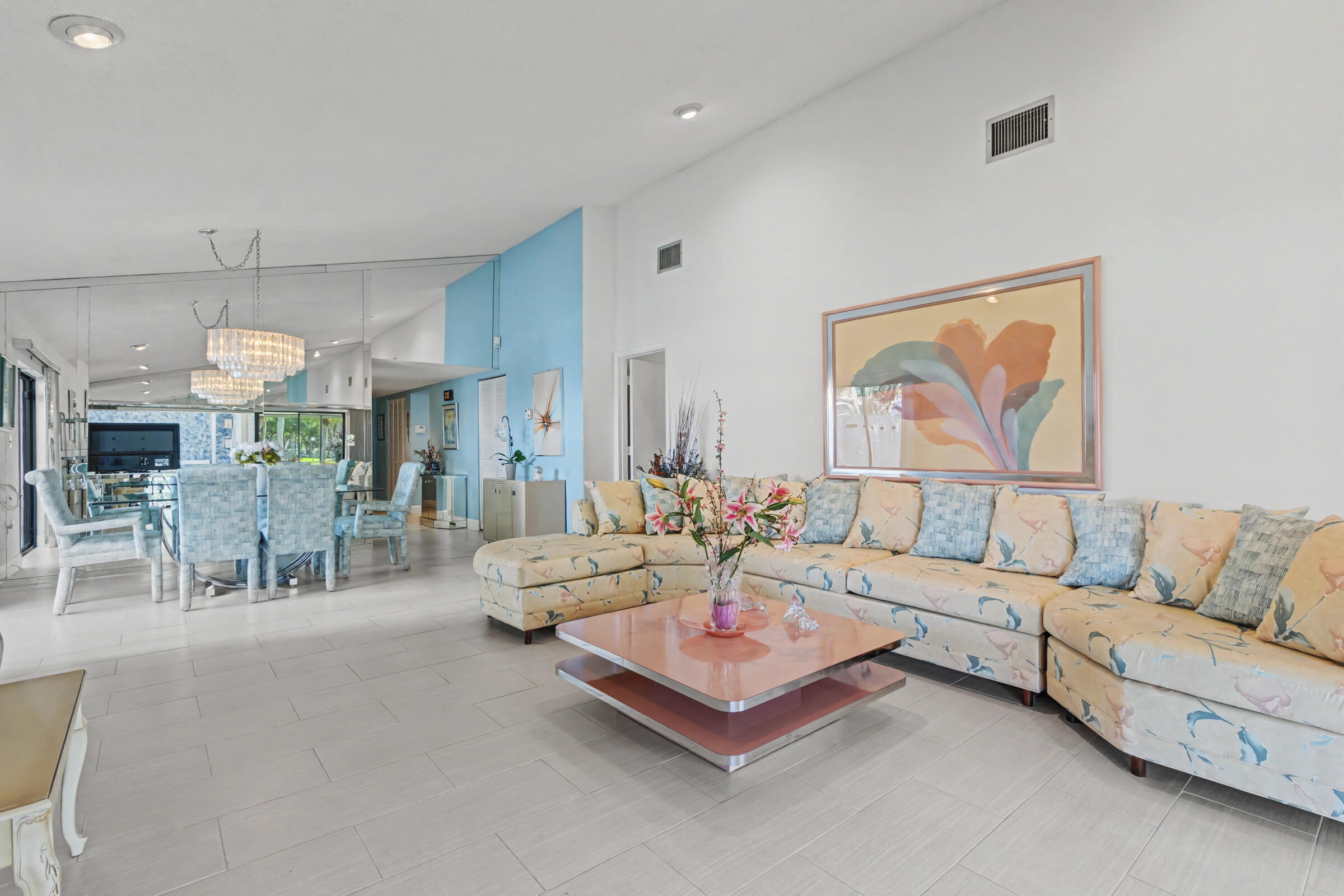 VILLAS AT BONAVENTURE IN TR 37 S - Residential