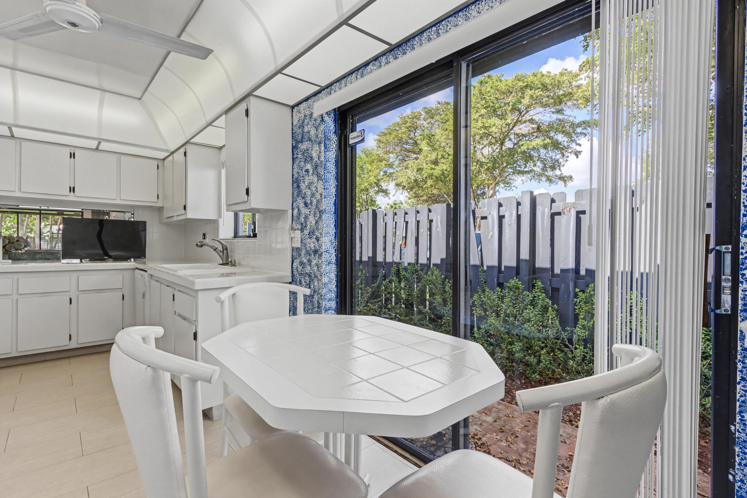 VILLAS AT BONAVENTURE IN TR 37 S - Residential