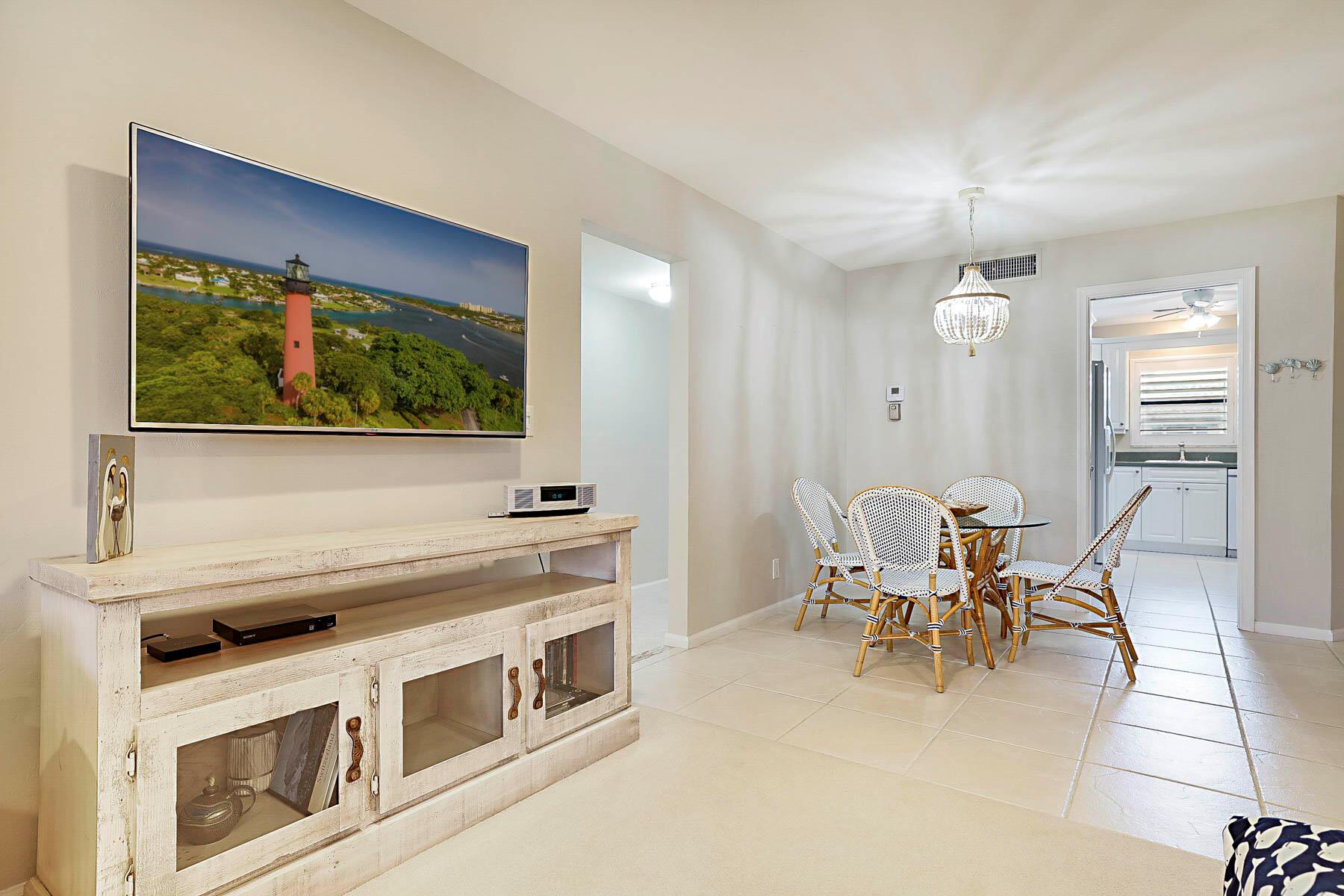 Jupiter, Florida 33477, United States, 2 Bedrooms Bedrooms, ,2 BathroomsBathrooms,Residential,Active,209538