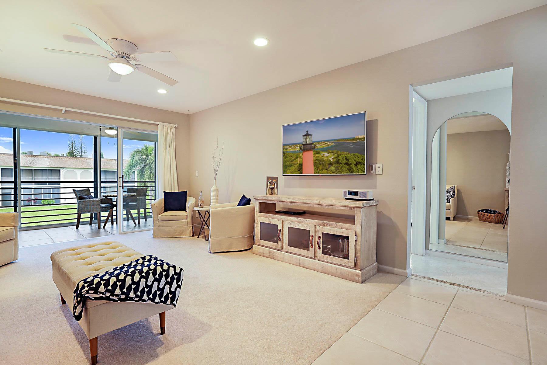 Jupiter, Florida 33477, United States, 2 Bedrooms Bedrooms, ,2 BathroomsBathrooms,Residential,Active,209538