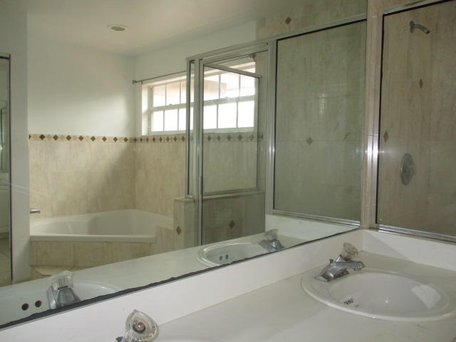 BOCA CHASE - Residential