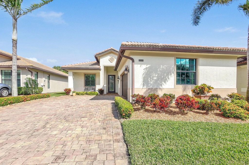 Photo of 5879 SE Entry Court, Stuart, FL 34997 (MLS # R11055953)