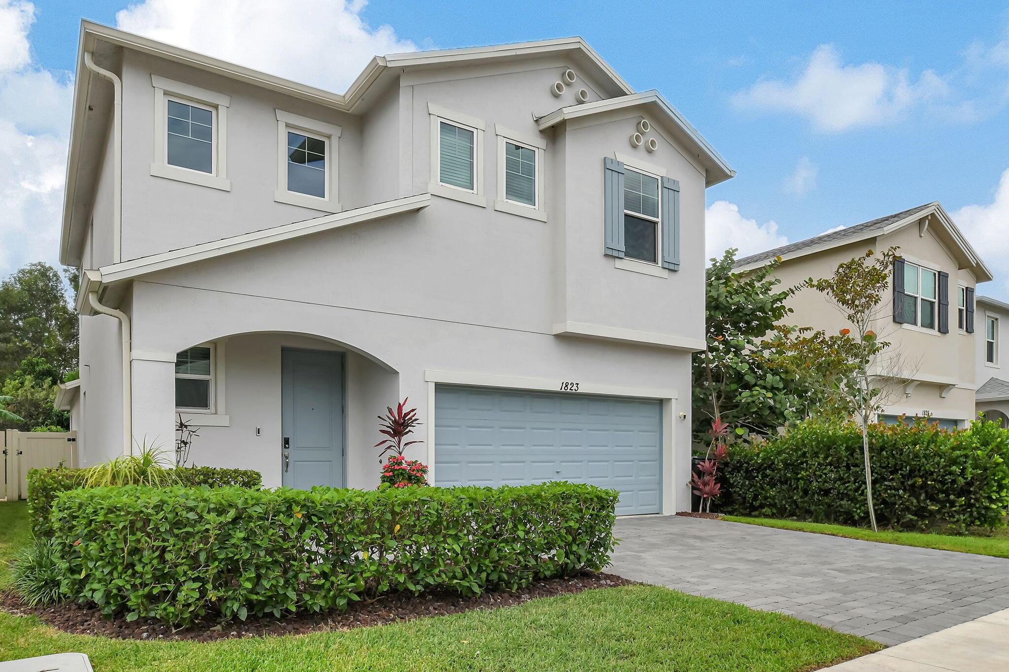 1823 Lake Cove Drive