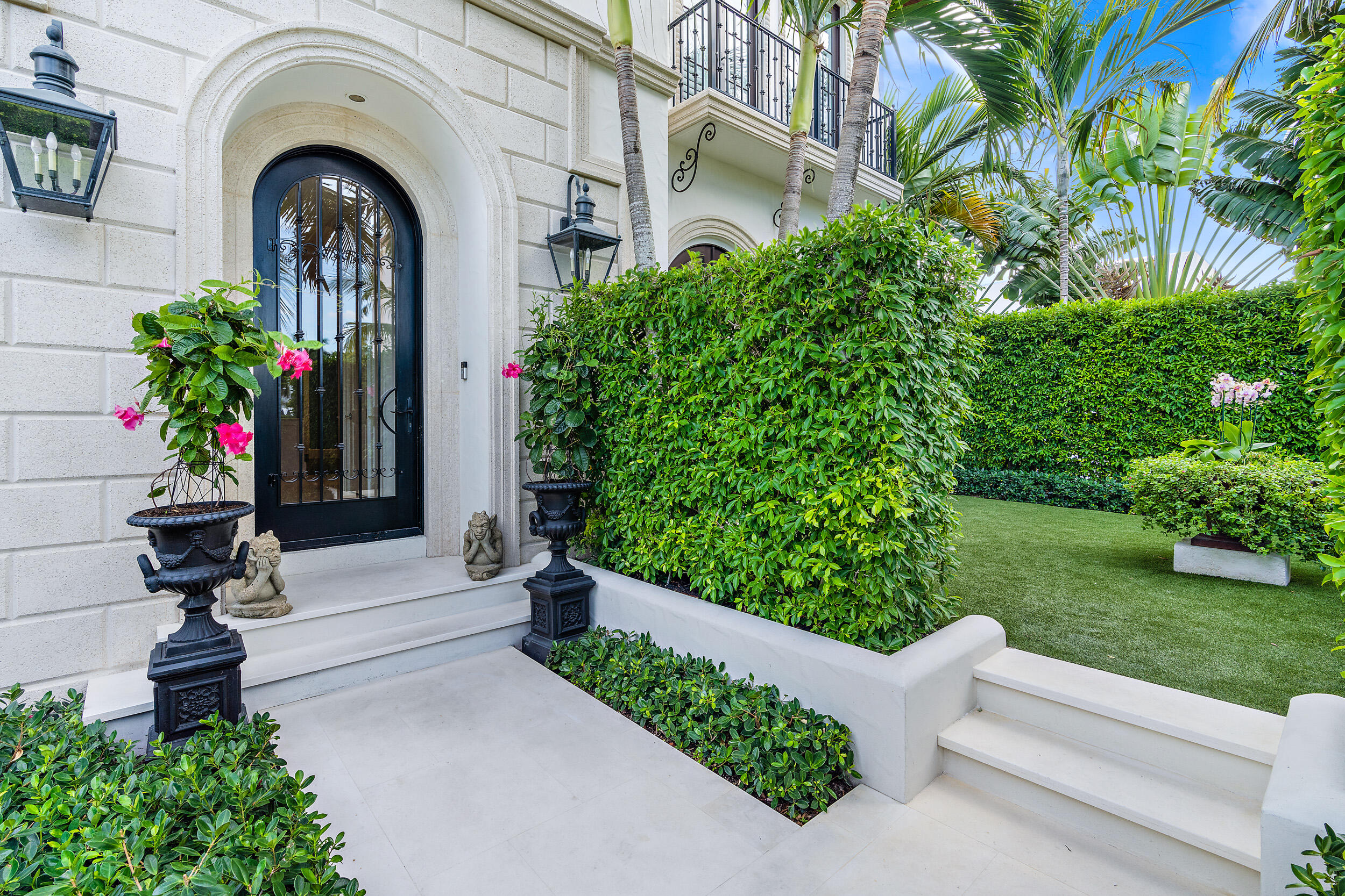 ROYAL PARK - Residential