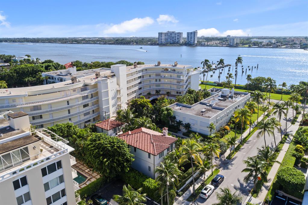 ROYAL PARK - Residential