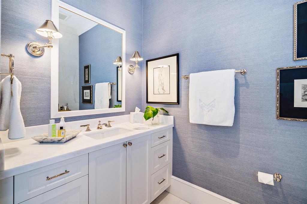 ROYAL PARK - Residential