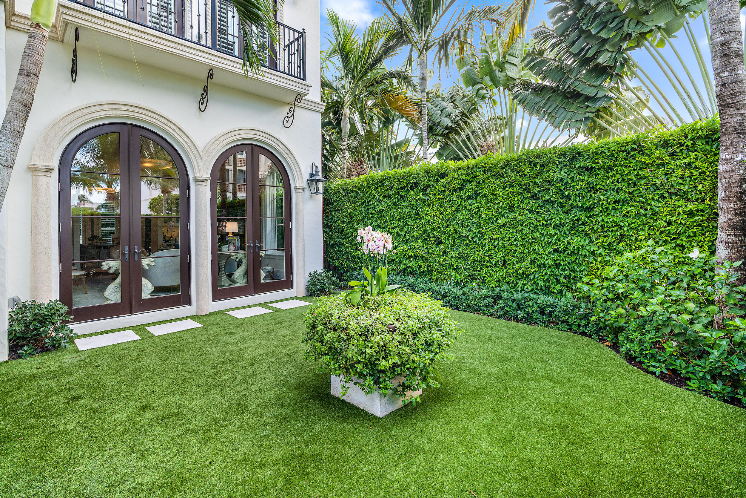 ROYAL PARK - Residential