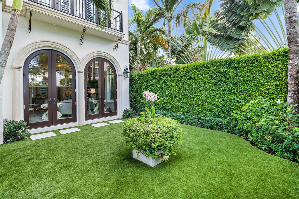 ROYAL PARK - Residential