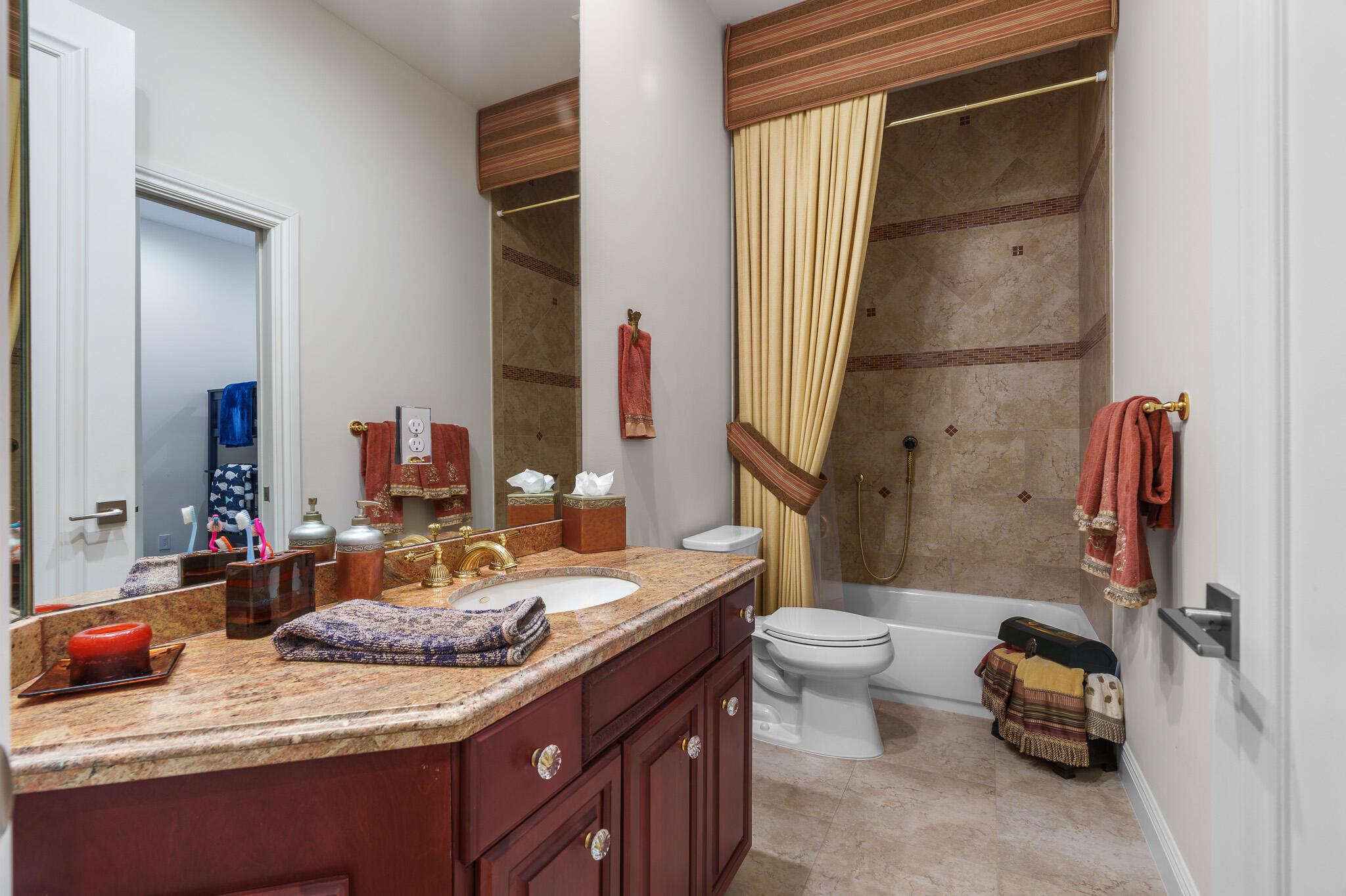 ADDISON RESERVE COUNTRY C - Residential