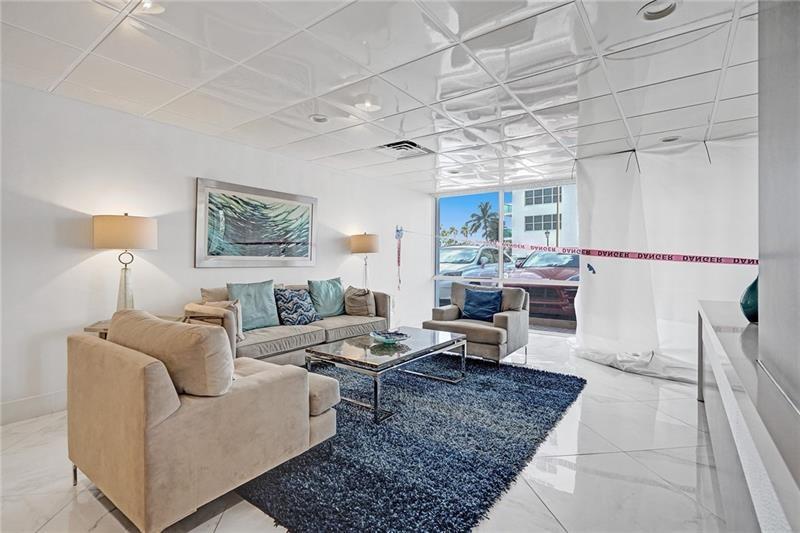 REGENCY TOWER CONDO - Residential