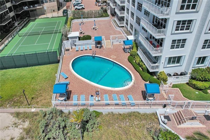 REGENCY TOWER CONDO - Residential