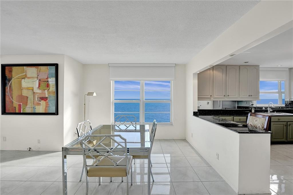 REGENCY TOWER CONDO - Residential