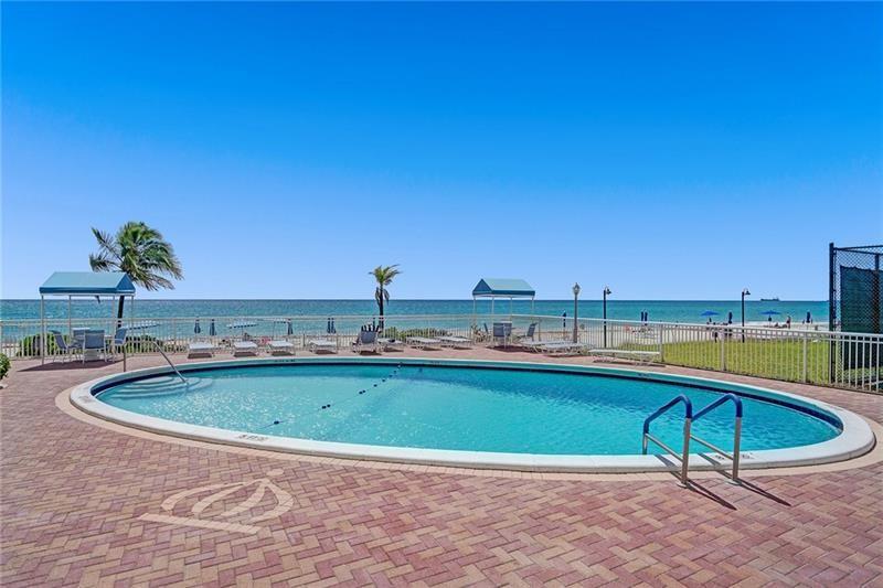 REGENCY TOWER CONDO - Residential