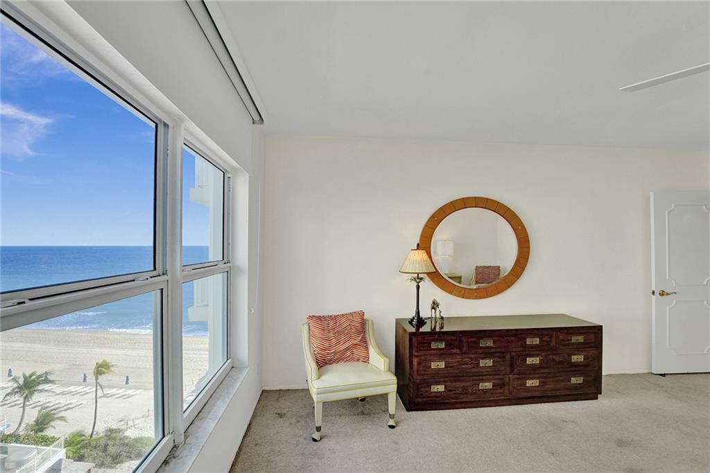 REGENCY TOWER CONDO - Residential