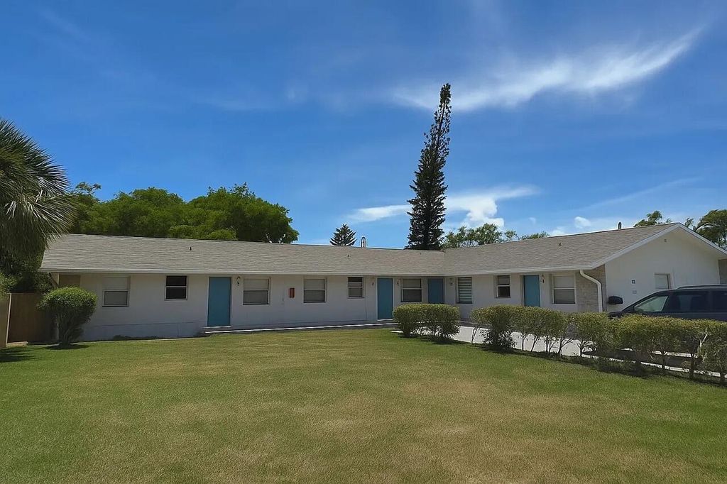 Photo of 125 W 17th ST W #1, Riviera Beach, FL 33404 (MLS # B26030895)