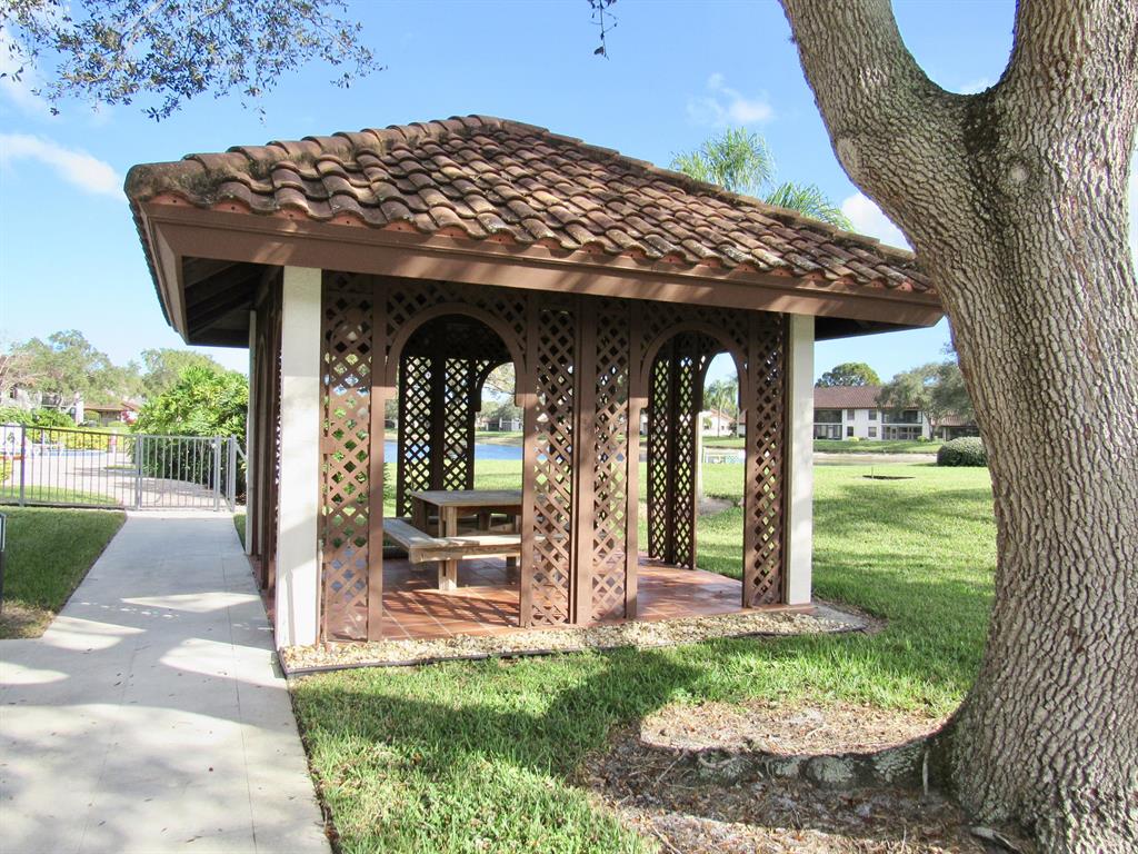 MONTEGO COVE - Residential