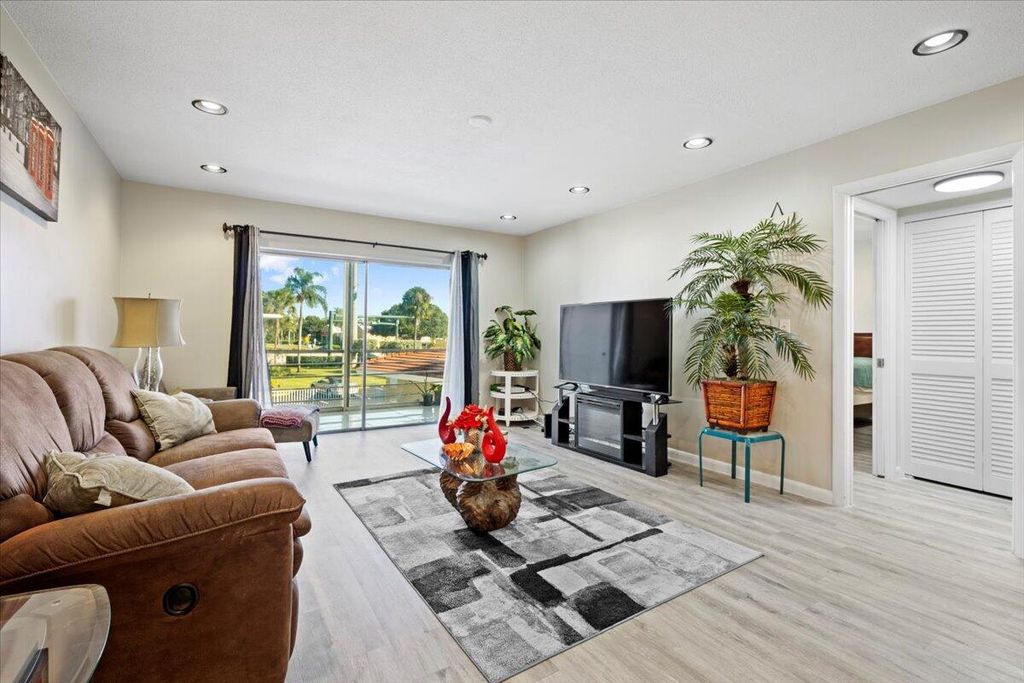 Photo of 419 Us Highway 1 207 #207, North Palm Beach, FL 33408 (MLS # R11024856)