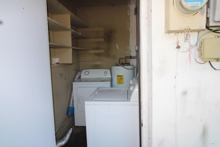 BLUE HERON PARK 4 - Residential Lease