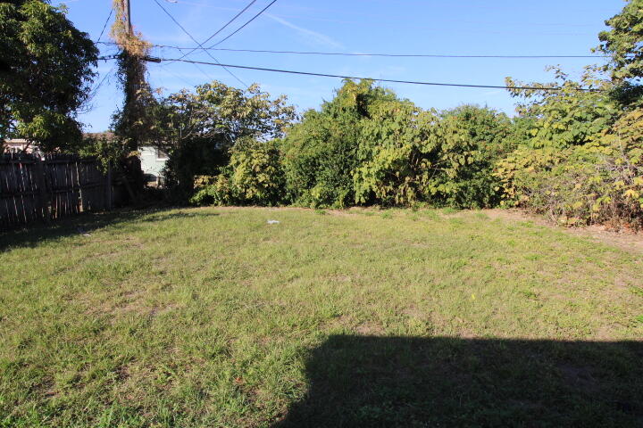 BLUE HERON PARK 4 - Residential Lease