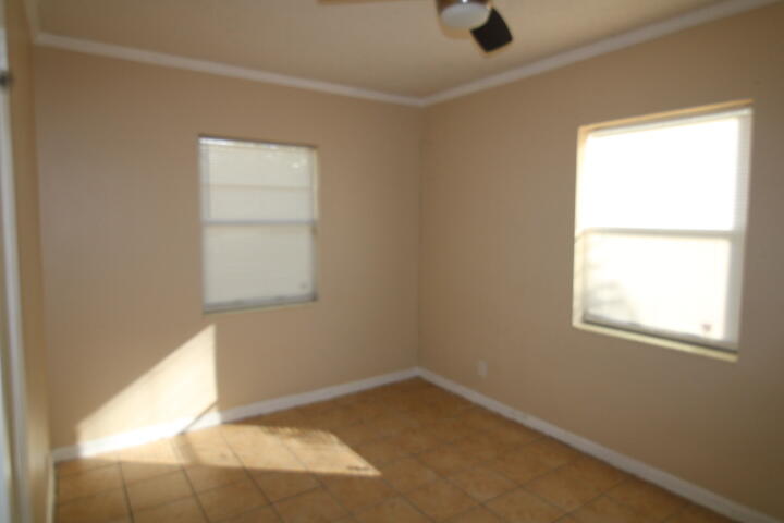 BLUE HERON PARK 4 - Residential Lease