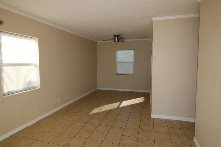 BLUE HERON PARK 4 - Residential Lease