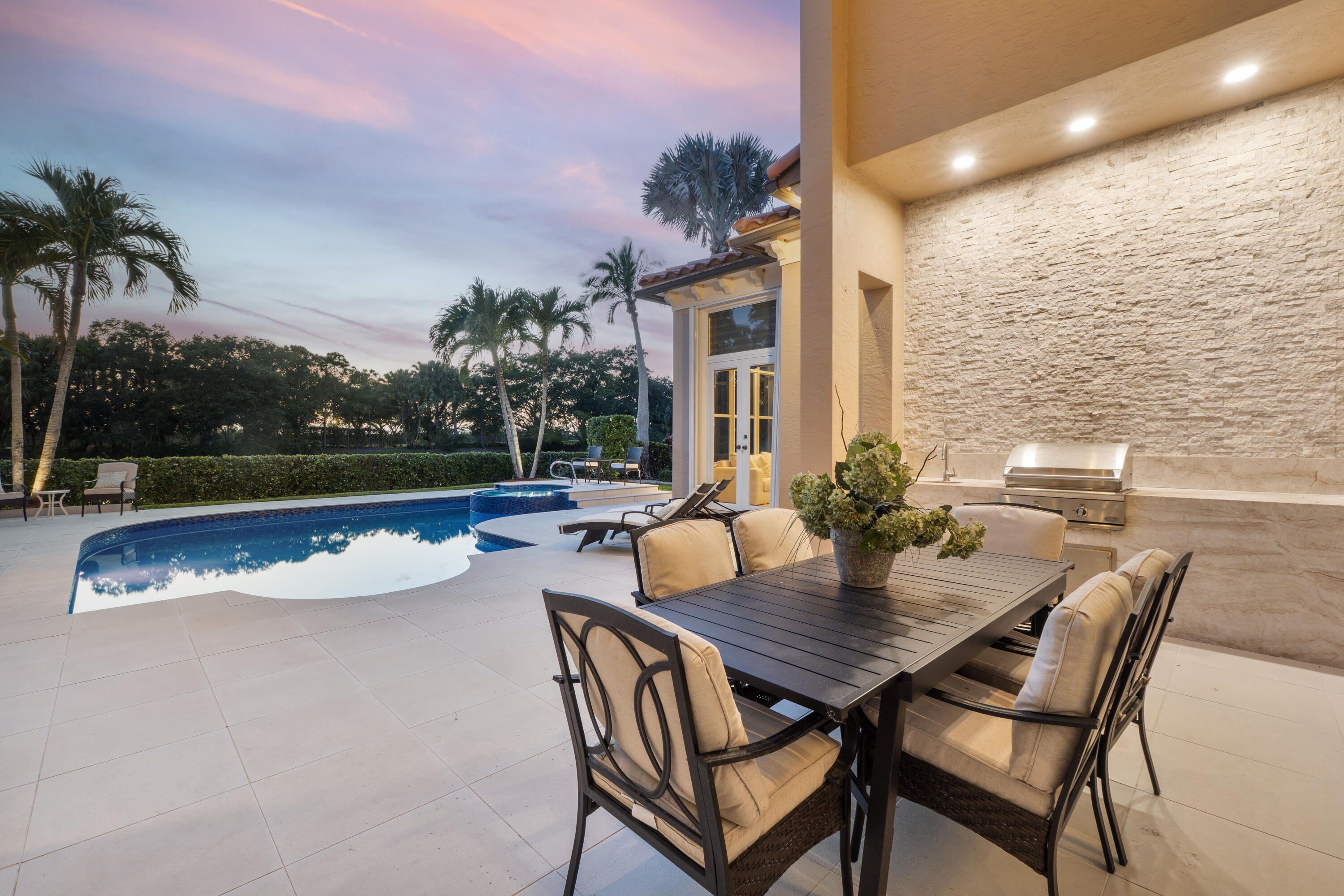 HERON BAY SEVEN & EIGHT - Residential