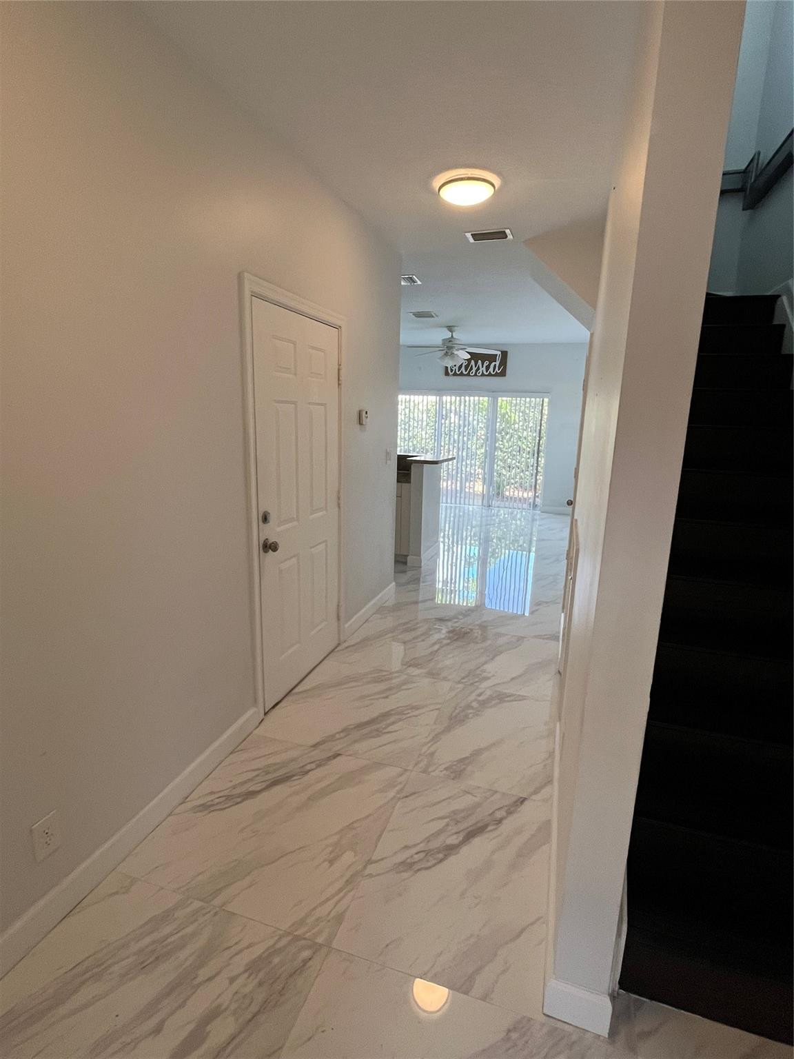 Coral Park Twnhms West Co - Residential Lease