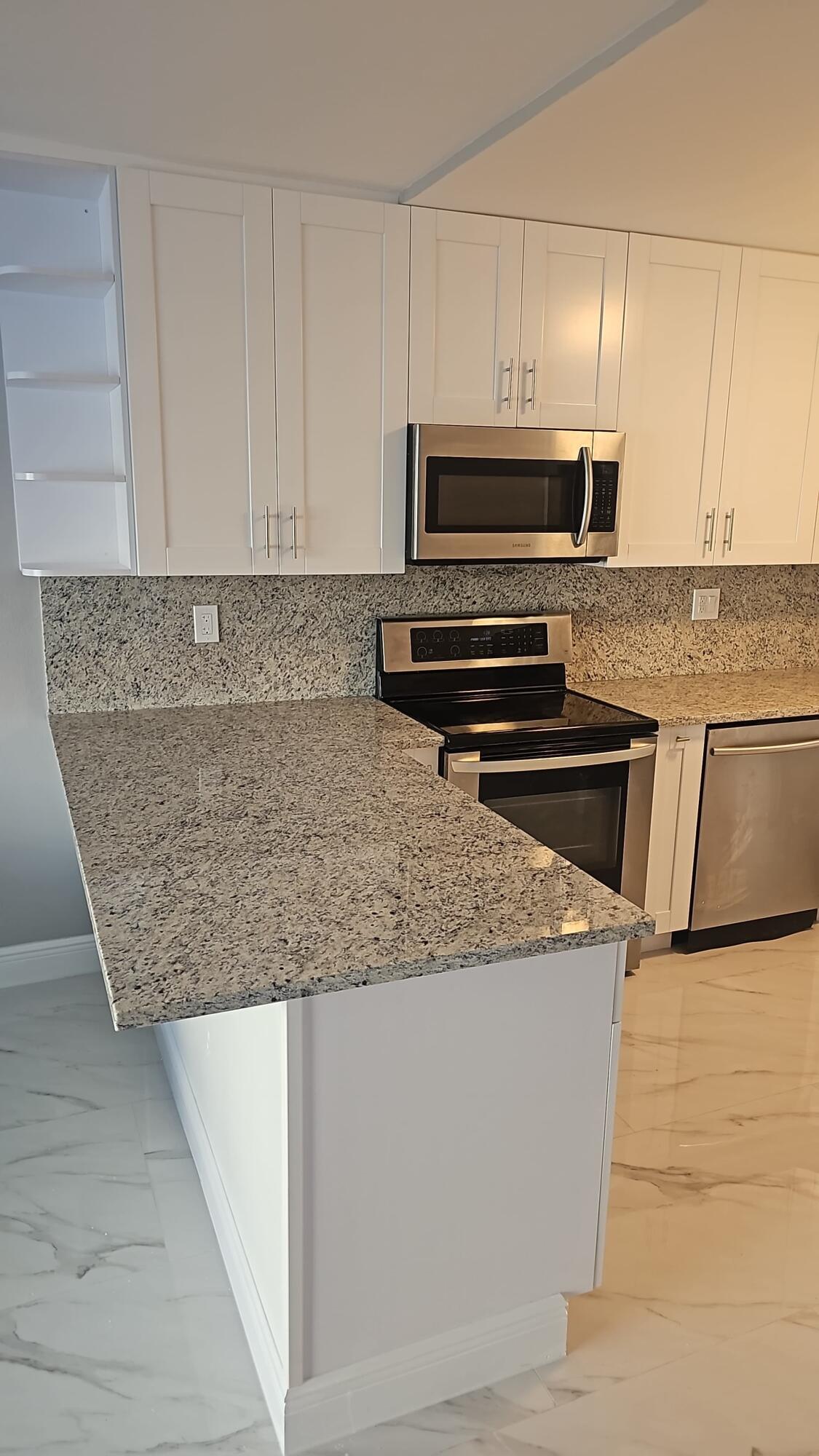 LAUDERDALE TOWER CONDO - Residential Lease