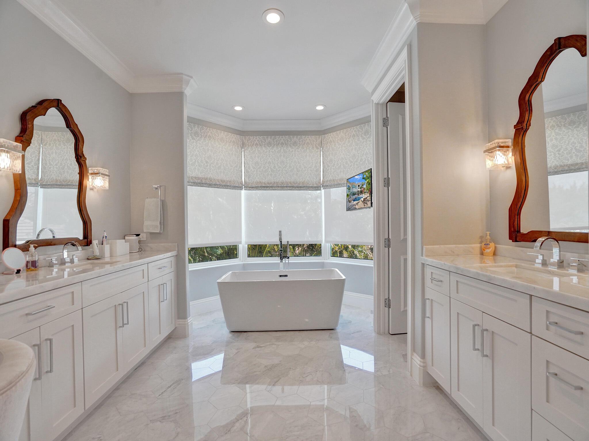 LAKE ROGERS - Residential