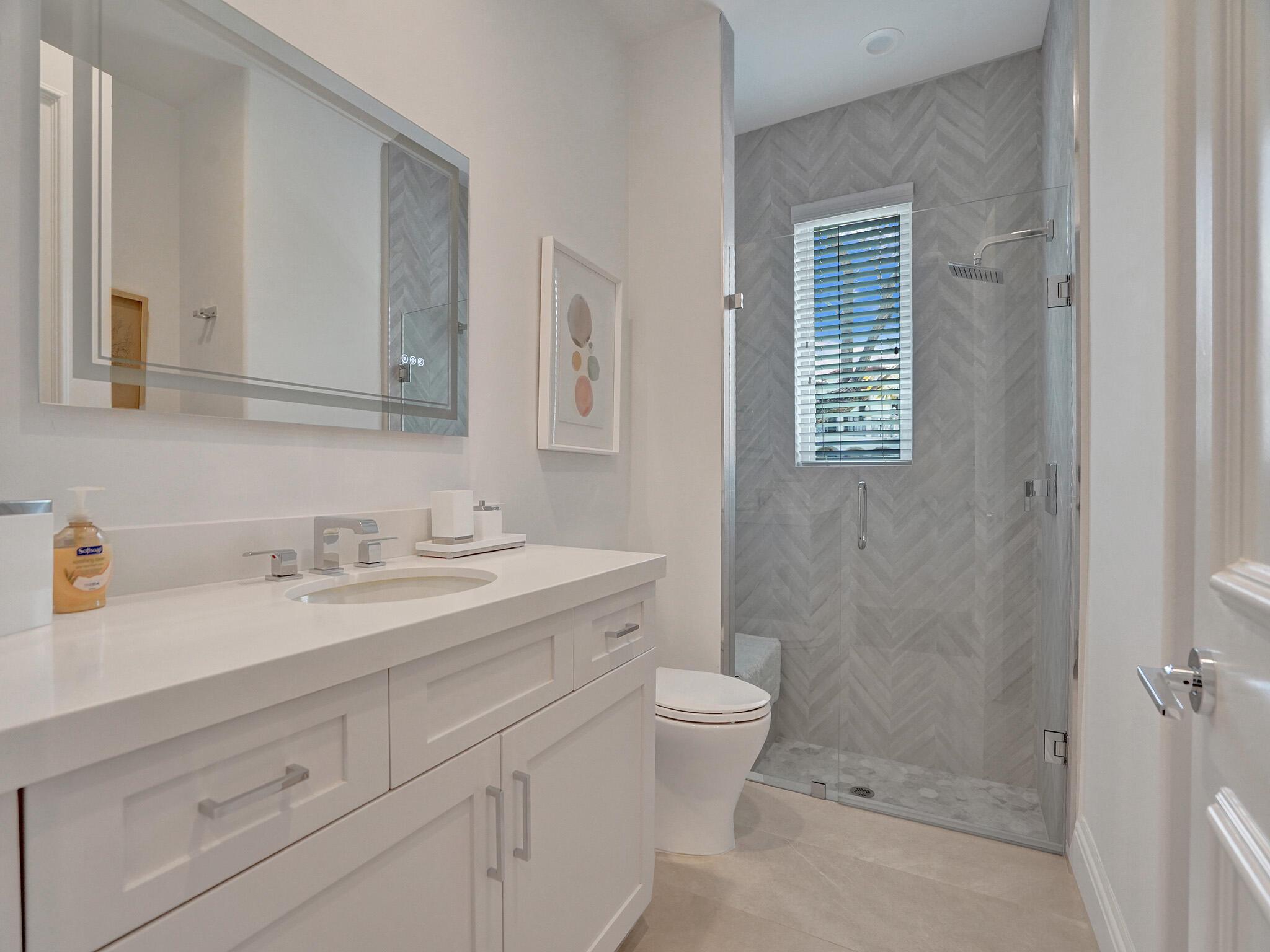 LAKE ROGERS - Residential