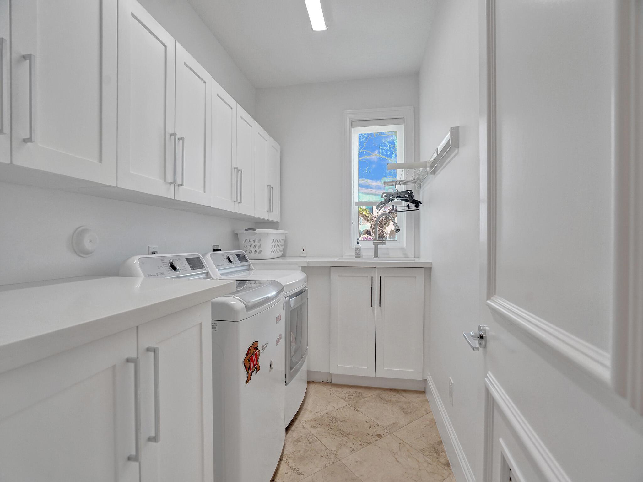 LAKE ROGERS - Residential