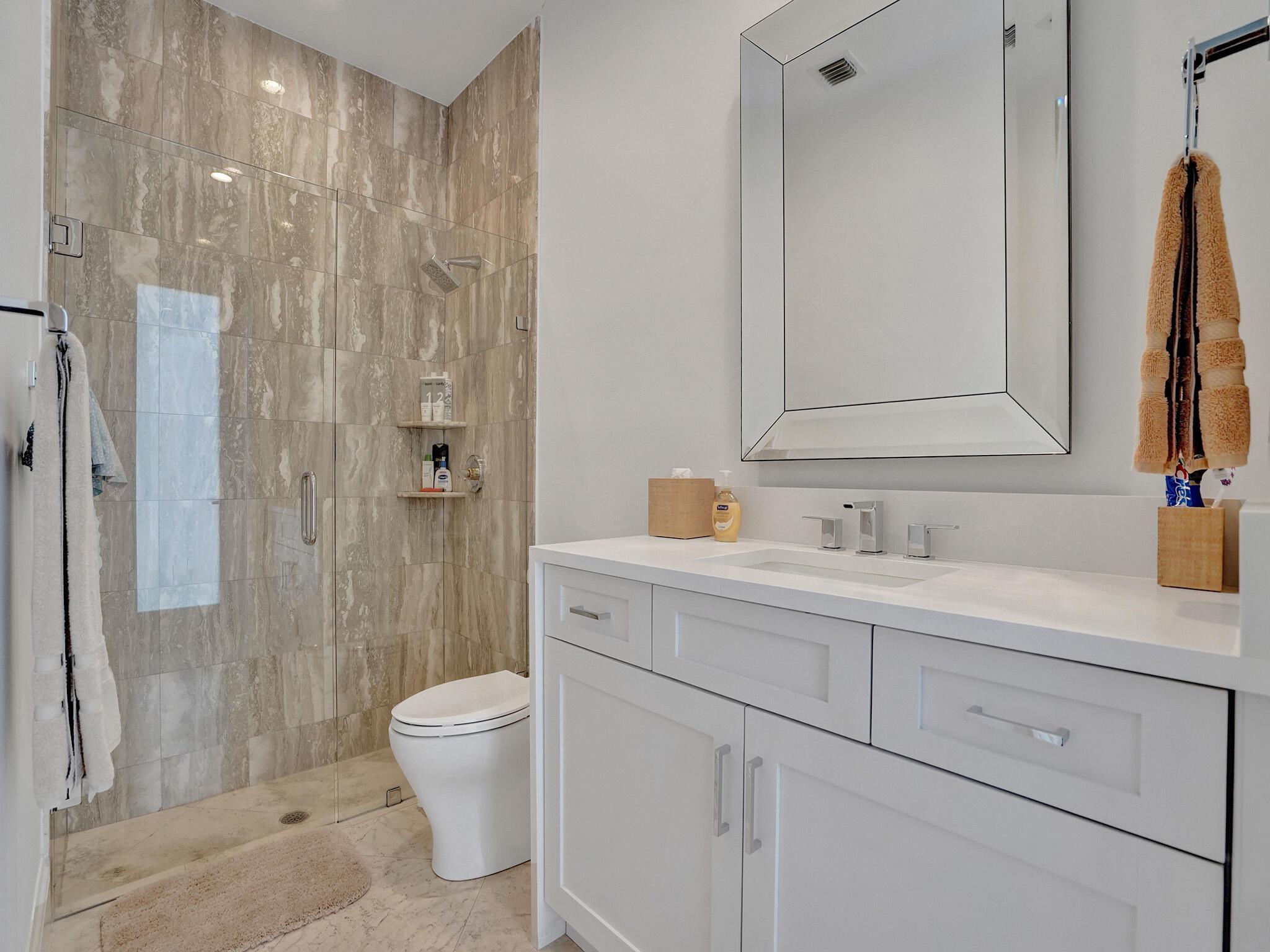 LAKE ROGERS - Residential