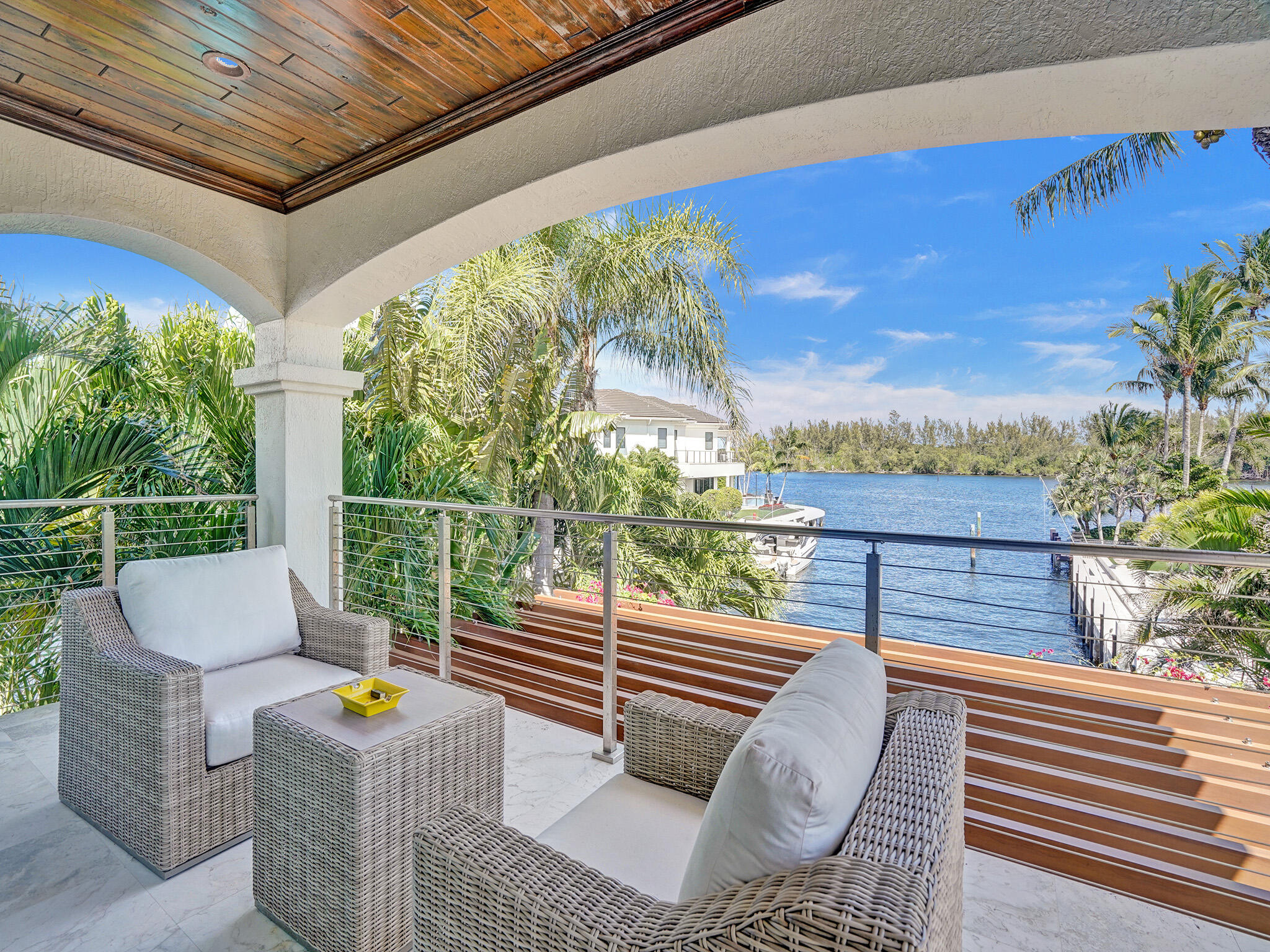 LAKE ROGERS - Residential