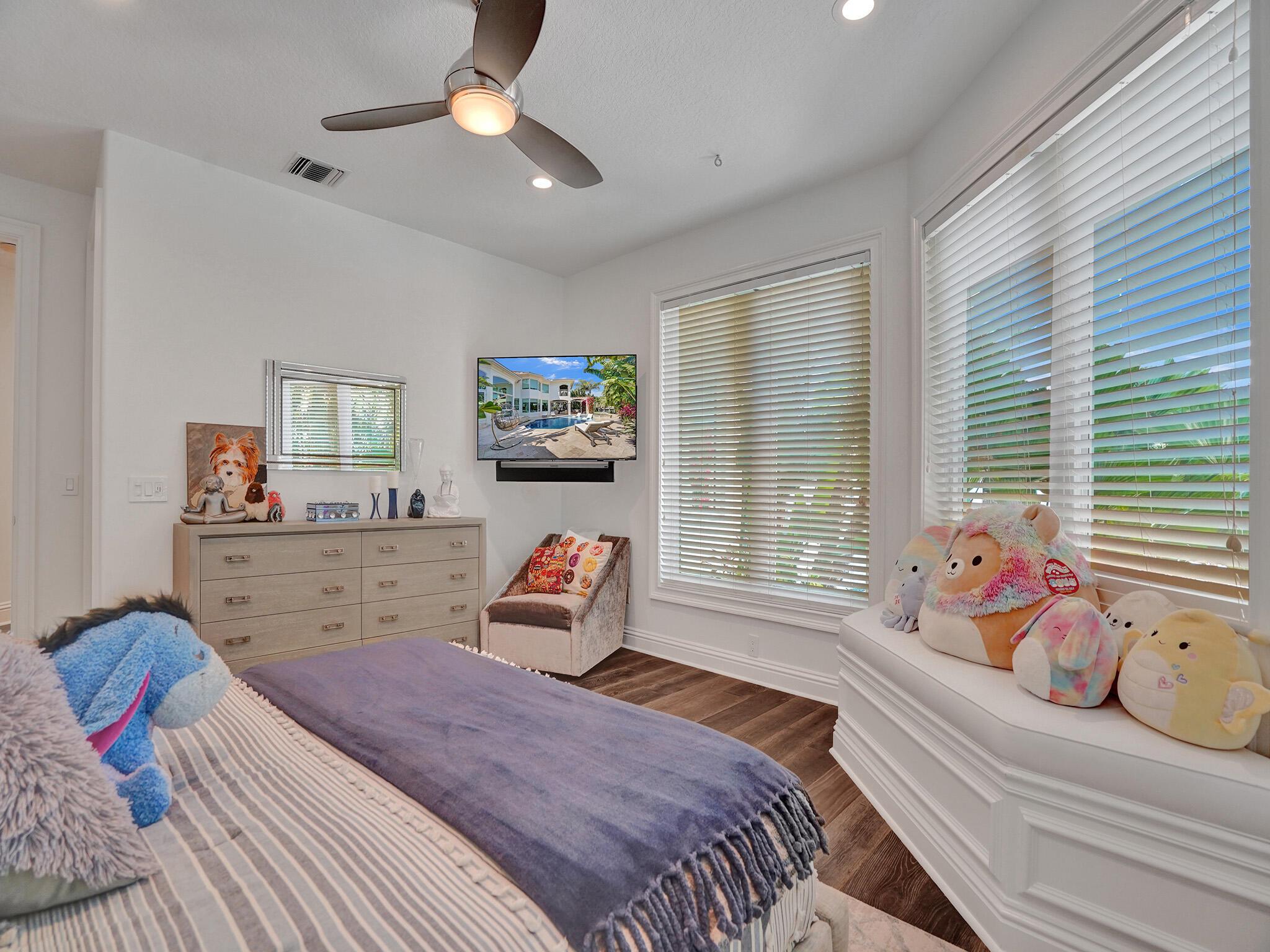 LAKE ROGERS - Residential