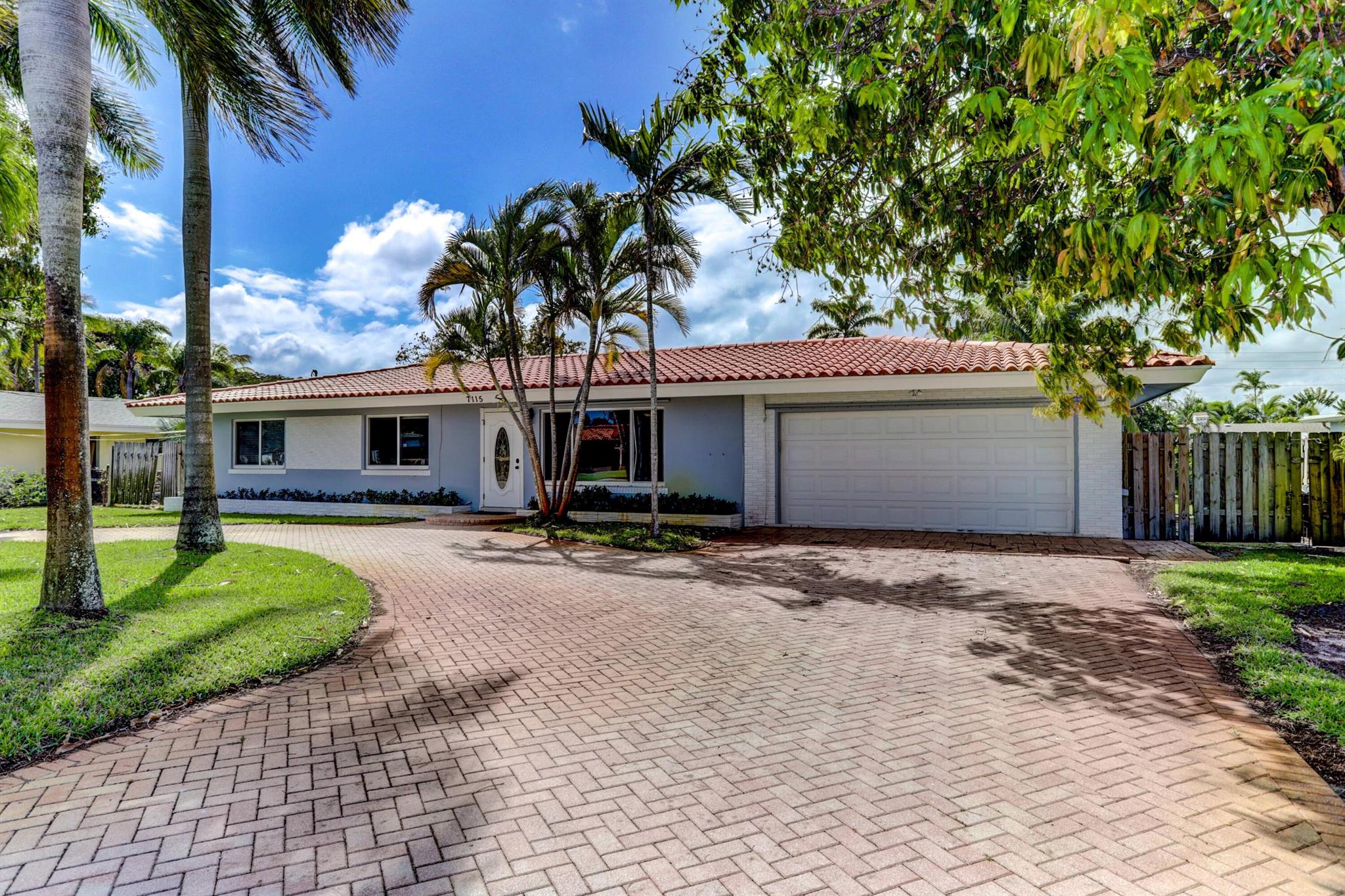 7115 Venetian Way