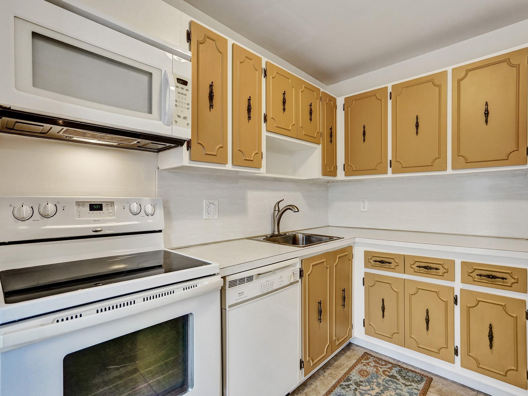 2901 S Palm Aire Dr 507