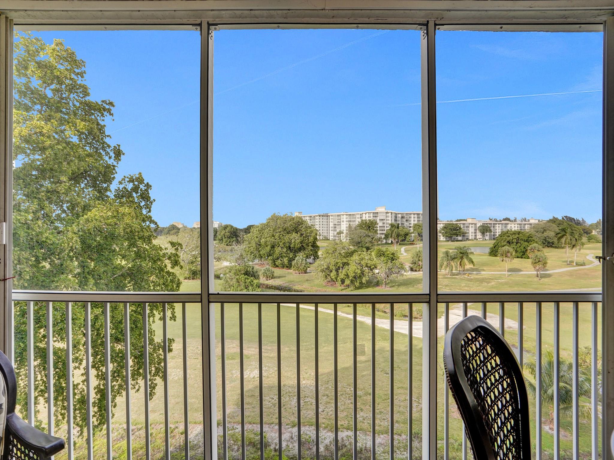 2901 S Palm Aire Dr 507