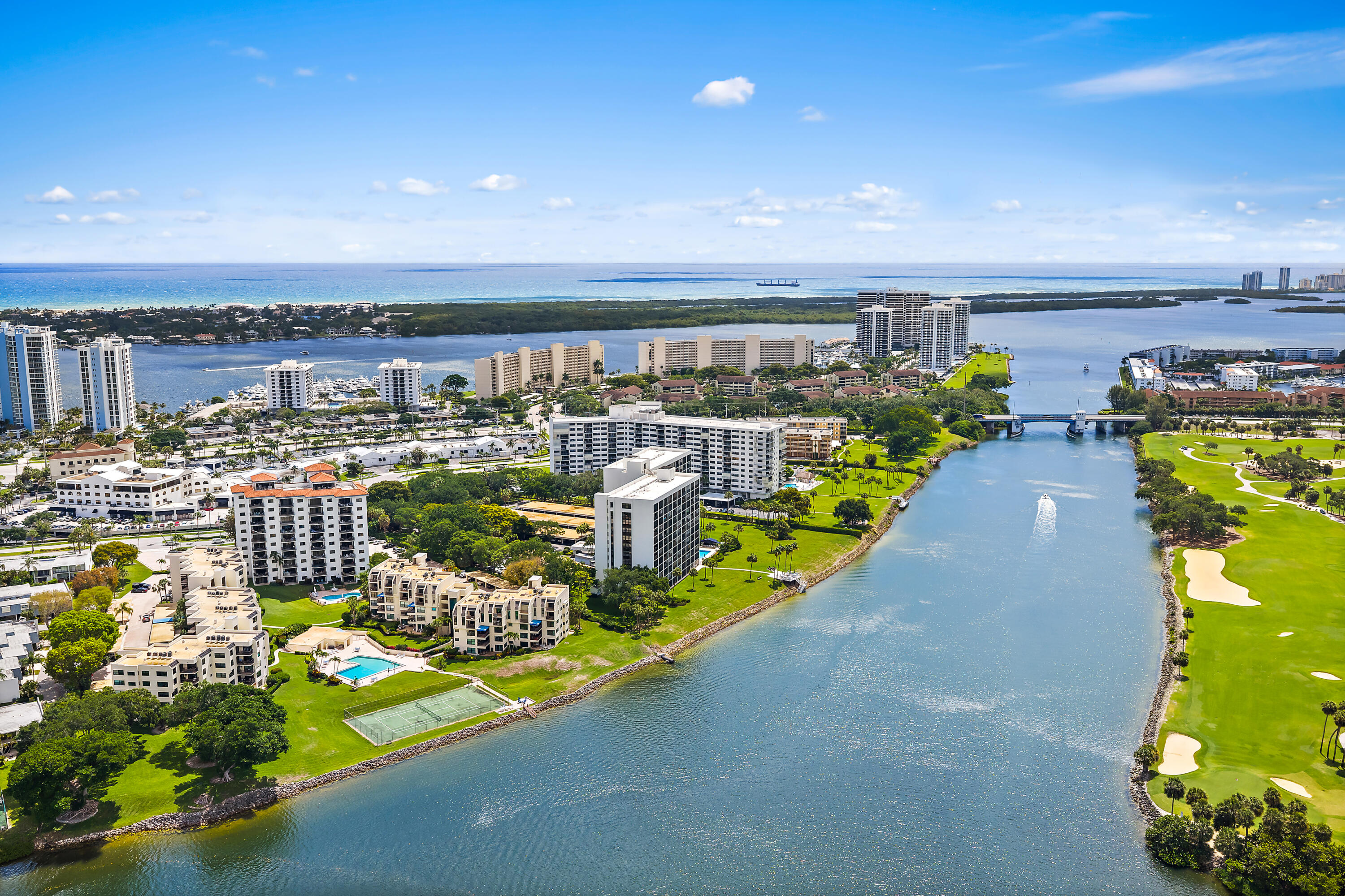 GOVERNORS POINTE CONDO - Residential