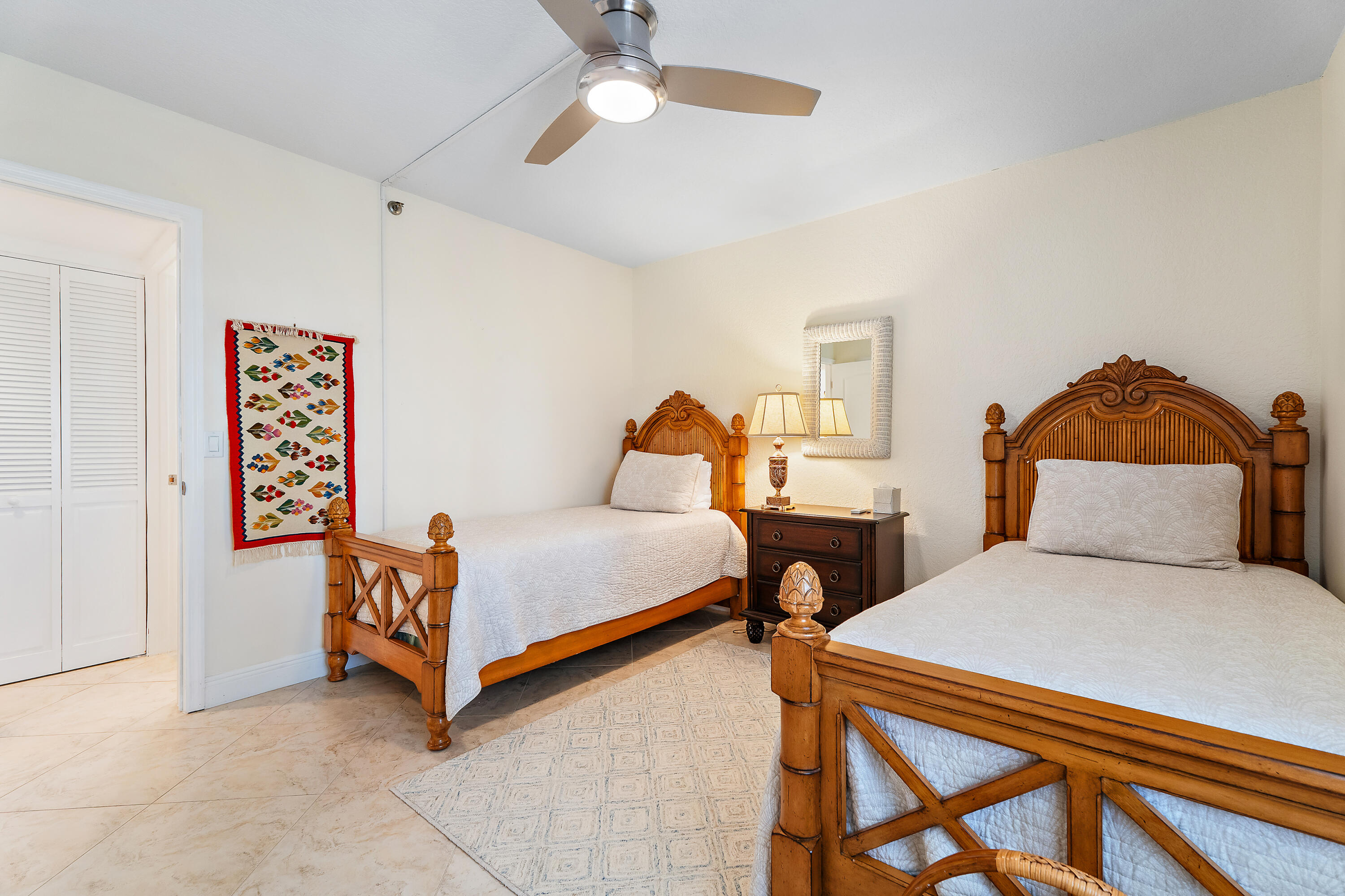 GOVERNORS POINTE CONDO - Residential