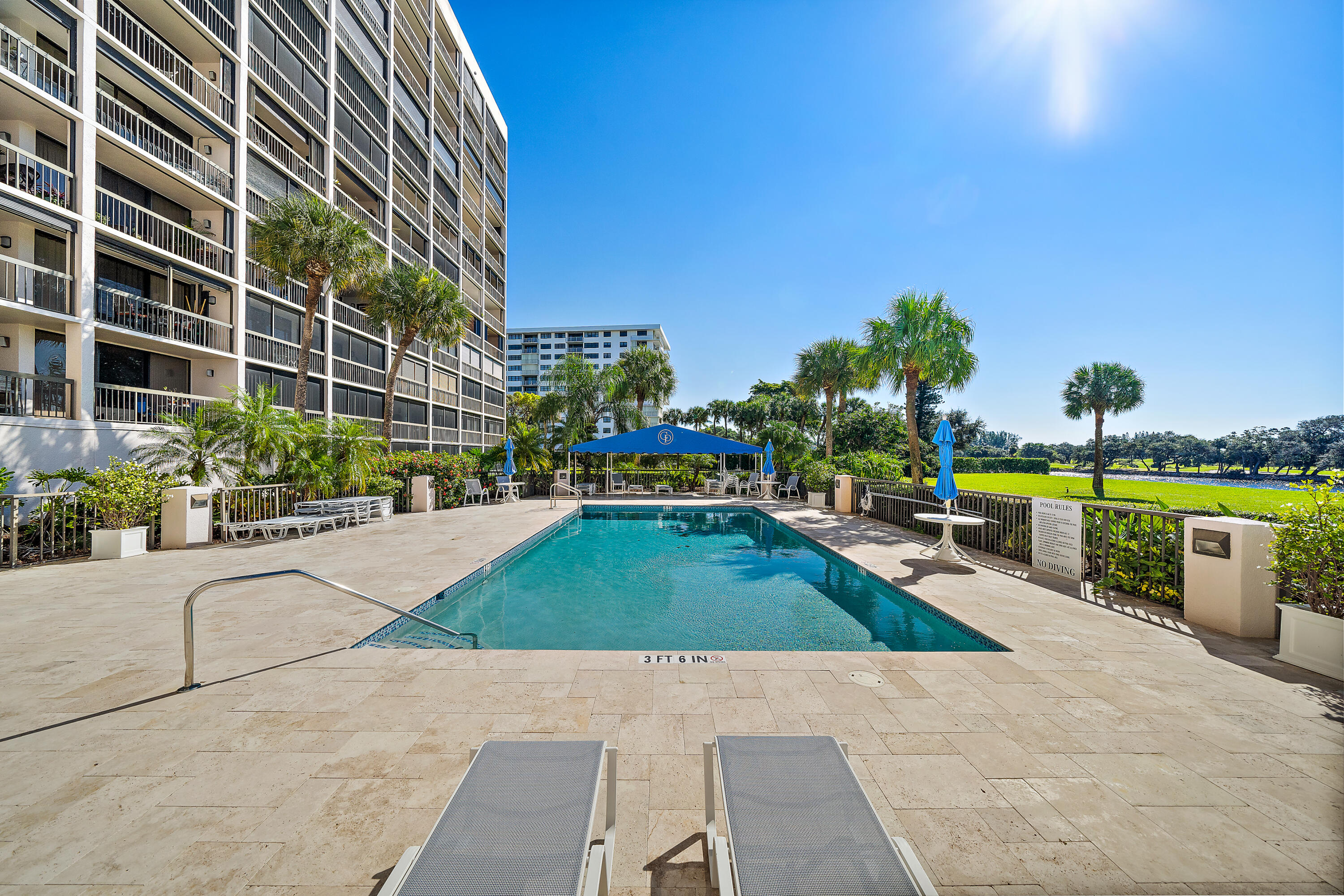 GOVERNORS POINTE CONDO - Residential