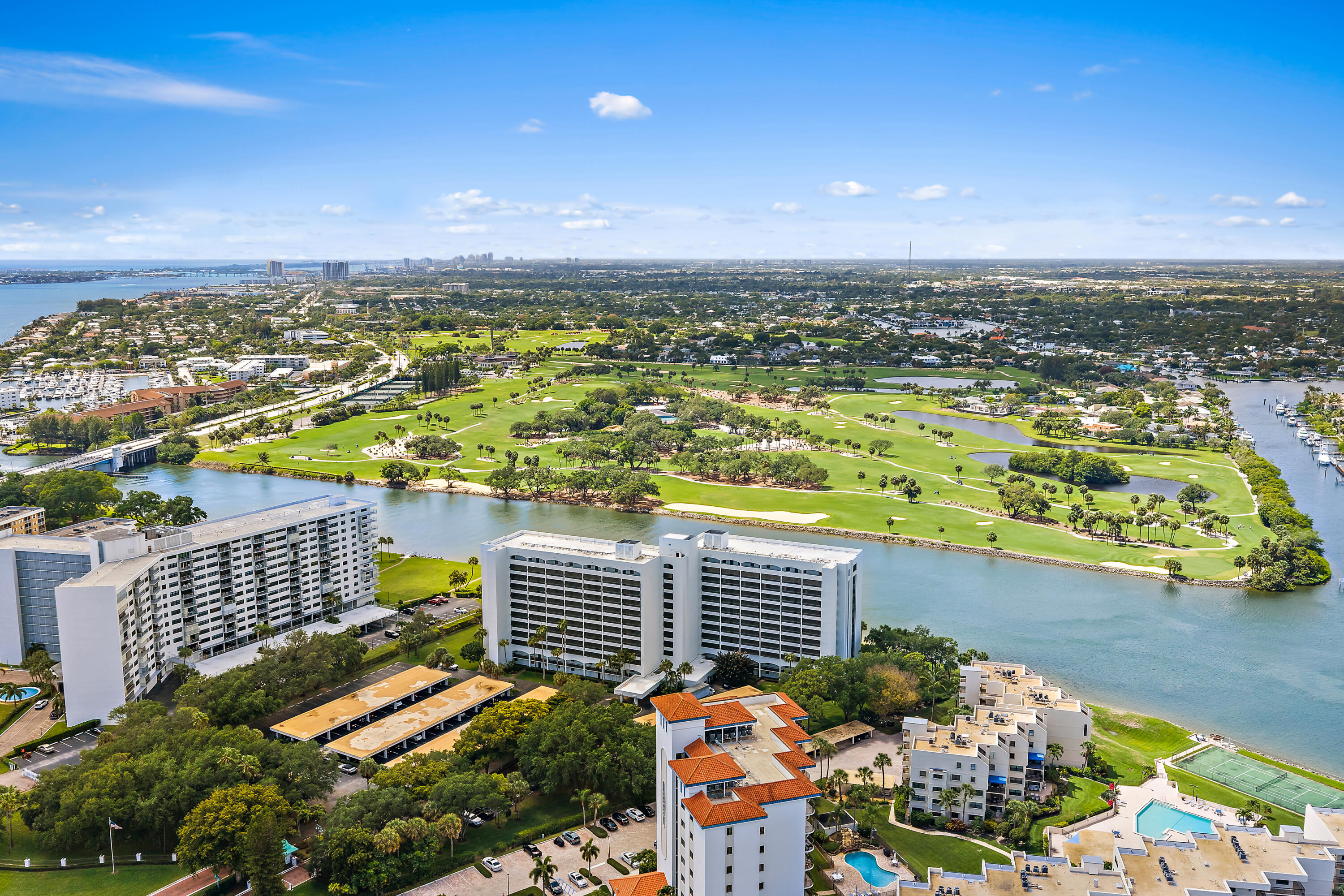 GOVERNORS POINTE CONDO - Residential